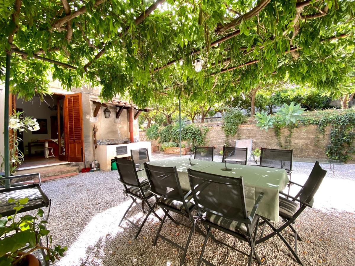Villa Tana Pacenzia 切法卢 外观 照片