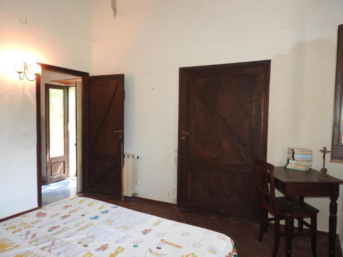 Villa Tana Pacenzia 切法卢 外观 照片