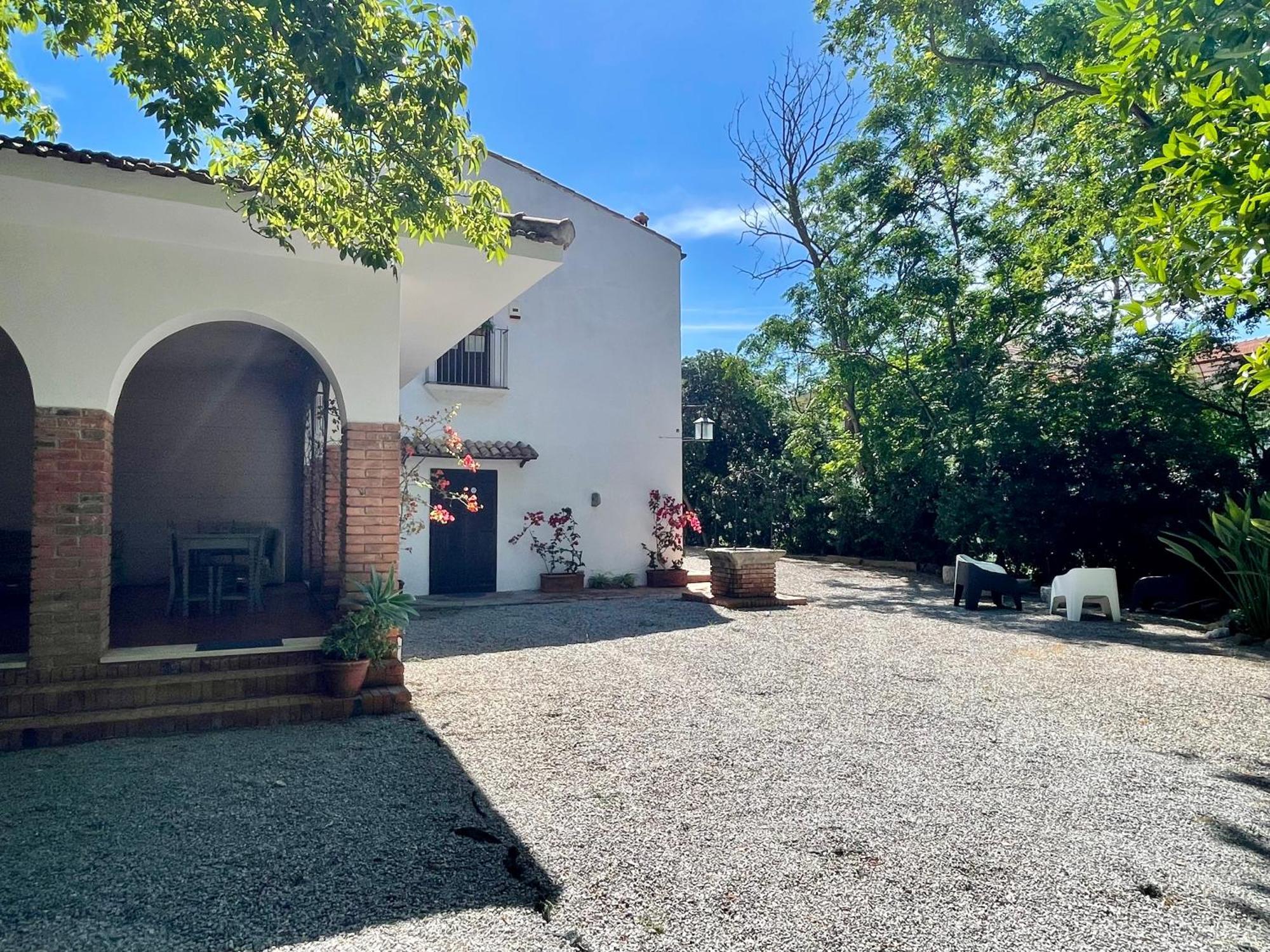 Villa Tana Pacenzia 切法卢 外观 照片