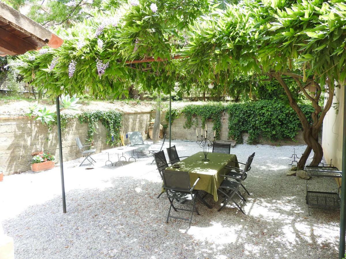 Villa Tana Pacenzia 切法卢 外观 照片